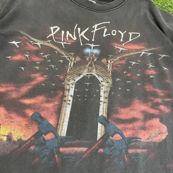 Vintage Pink Floyd The Wall Tee - Picture 2 of 16